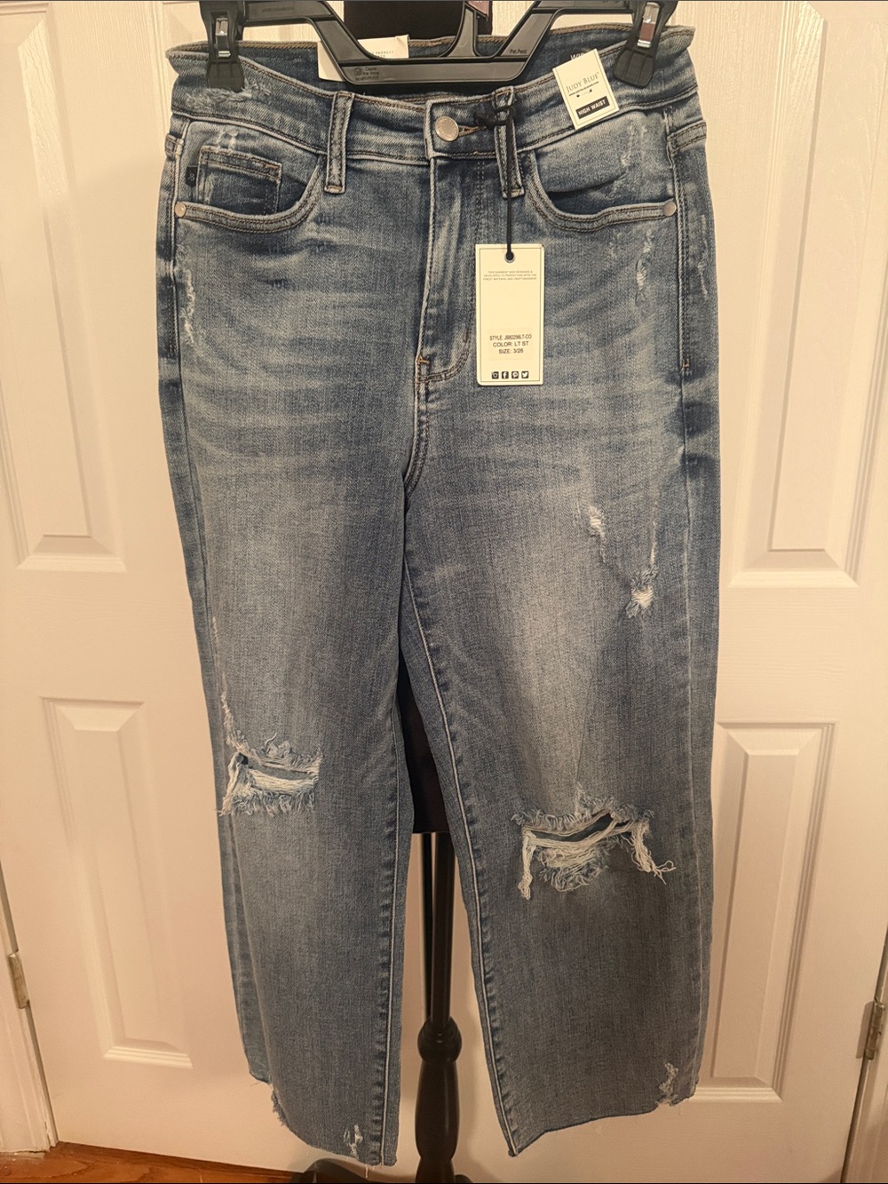 Judy Blue Light Blue Distressed High-Rise Cropped Jeans